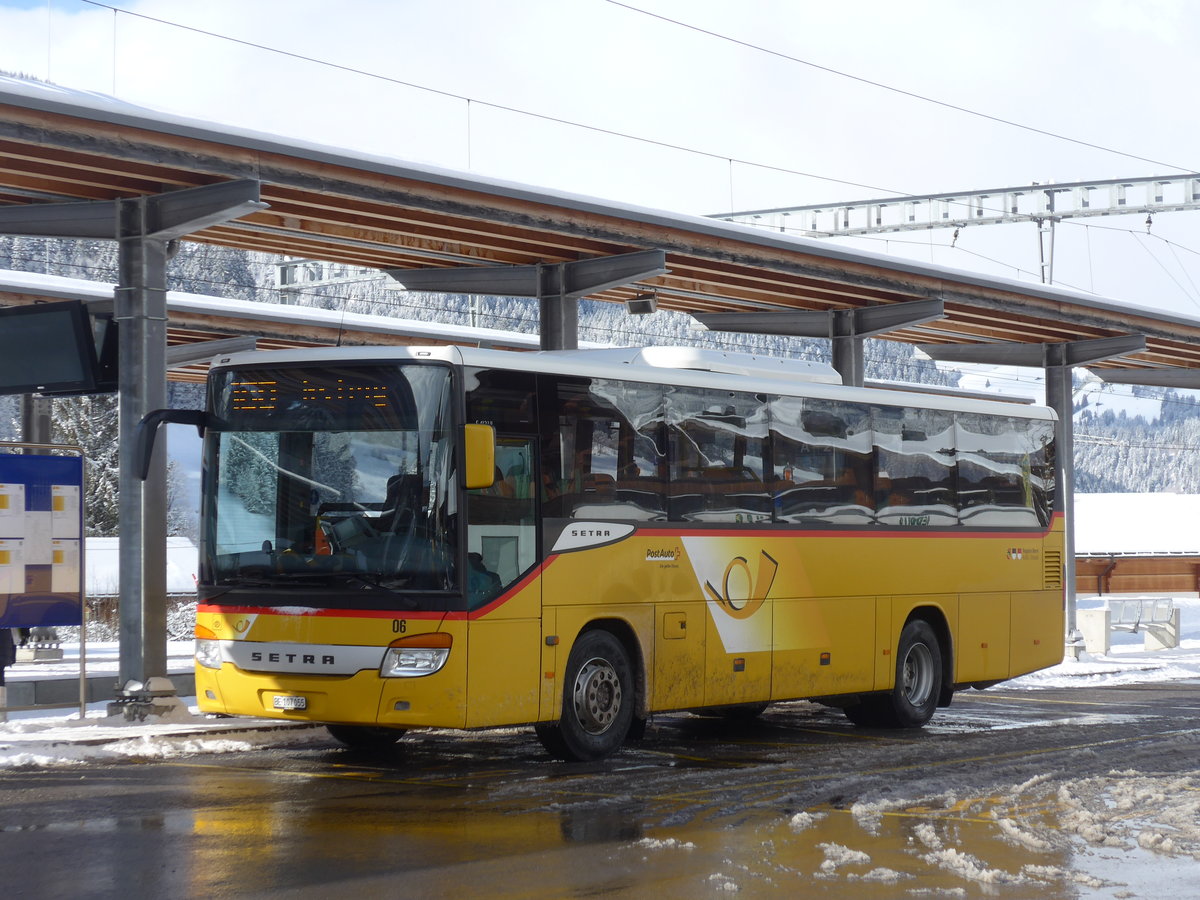 (188'472) - K�bli, Gstaad - Nr. 6/BE 107'055 - Setra am 12. Februar 2018 beim Bahnhof Gstaad