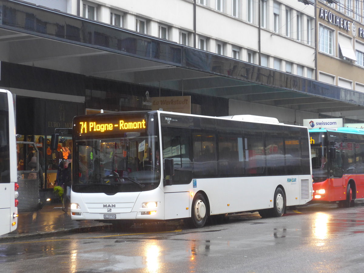 (188'741) - Funi-Car, Biel - Nr. 4/BE 107'904 - MAN/G�ppel am 15. Februar 2018 beim Bahnhof Biel
