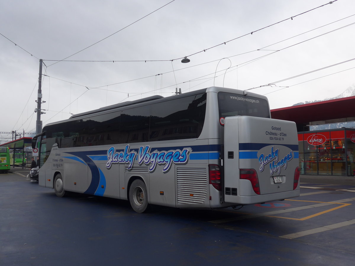 (188'976) - Jacky Voyages, Ch�teau-d'Oex - VD 1078 - Setra am 3. M�rz 2018 beim Bahnhof Aigle