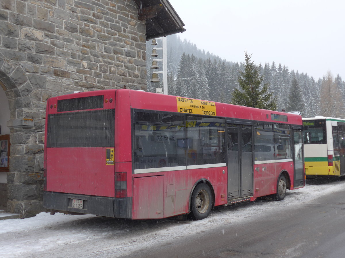 (188'986) - T�l�morgins, Morgins - VS 410'452 - MAN/Berkhof (ex Dysli, Bern Nr. 467; ex Bernmobil, Bern Nr. 452) am 3. M�rz 2018 in Morgins, Place d'Eglise