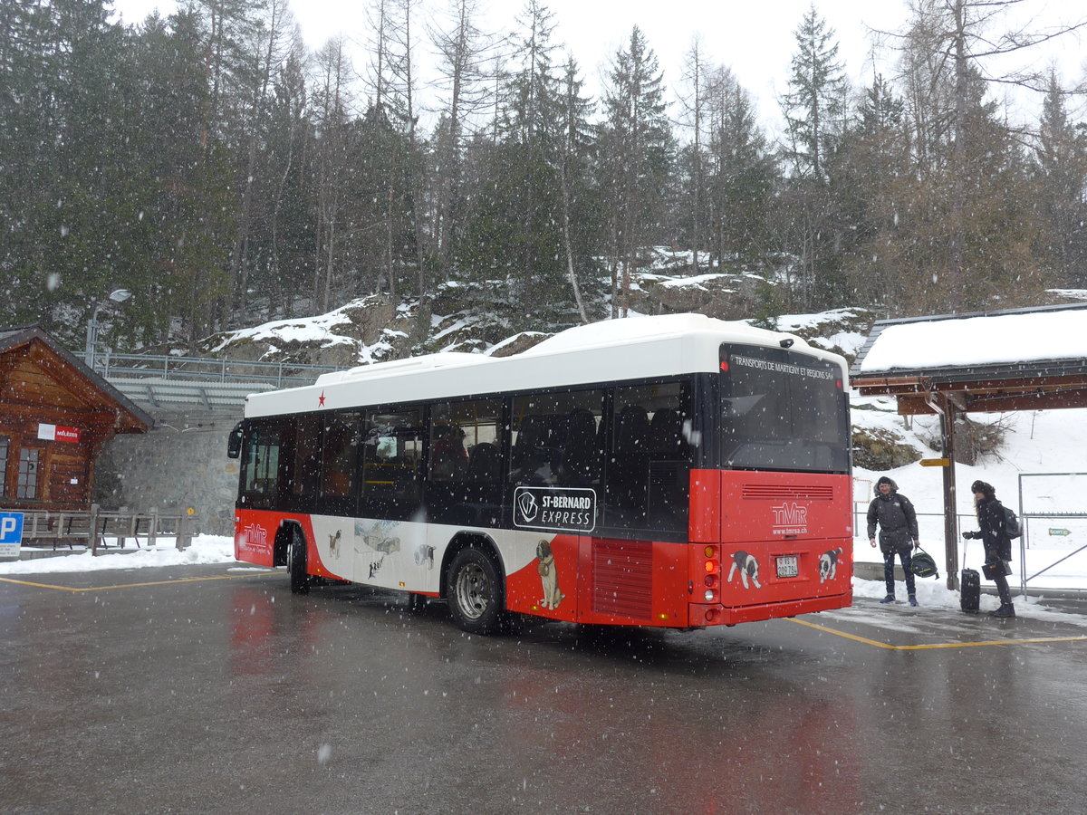 (189'012) - TMR Martigny - Nr. 16/VS 209'784 - Scania/Hess (ex Hess, Bellach) am 3. M�rz 2018 beim Bahnhof Les Mar�cottes