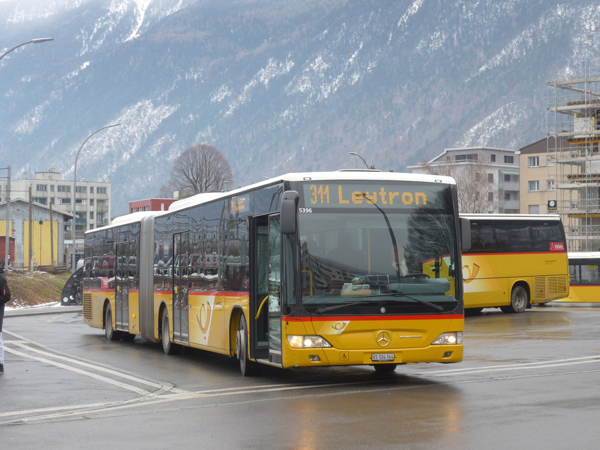 (189'027) - Buchard, Leytron - VS 104'344 - Mercedes am 3. M�rz 2018 beim Bahnhof Martigny