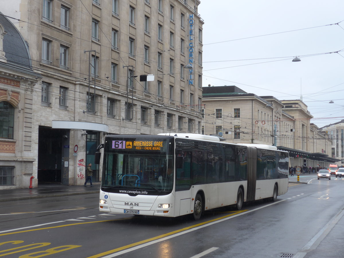 (189'195) - Aus Frankreich: TAC Annemasse - Nr. 1708/CW 076 QQ - MAN (ex Nr. 1935) am 12. M�rz 2018 beim Bahnhof Gen�ve