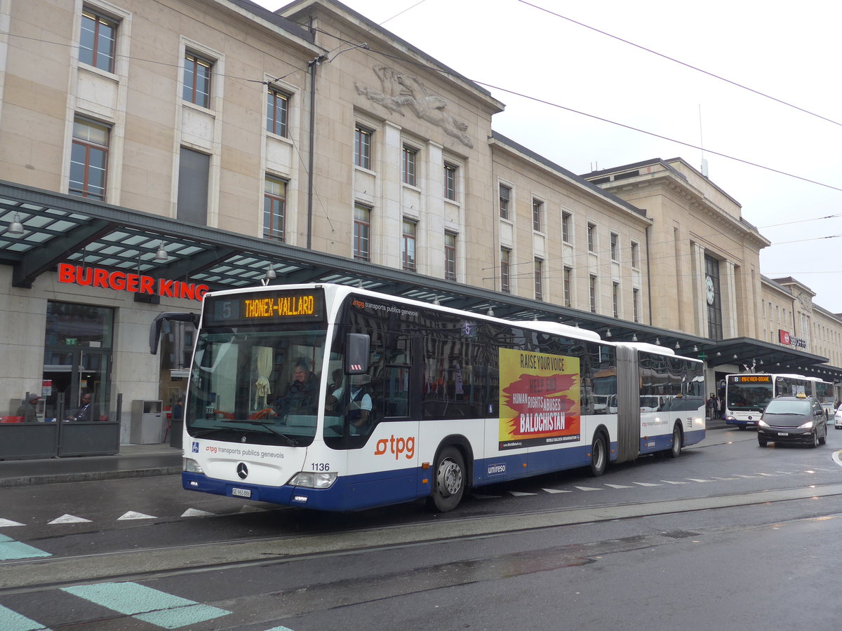 (189'197) - TPG Gen�ve - Nr. 1136/GE 960'886 - Mercedes am 12. M�rz 2018 beim Bahnhof Gen�ve