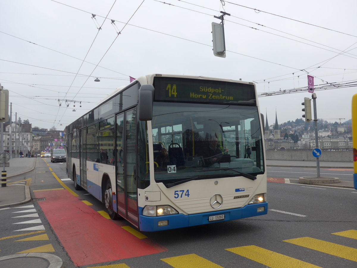(189'331) - VBL Luzern - Nr. 574/LU 15'060 - Mercedes am 17. M�rz 2018 beim Bahnhof Luzern