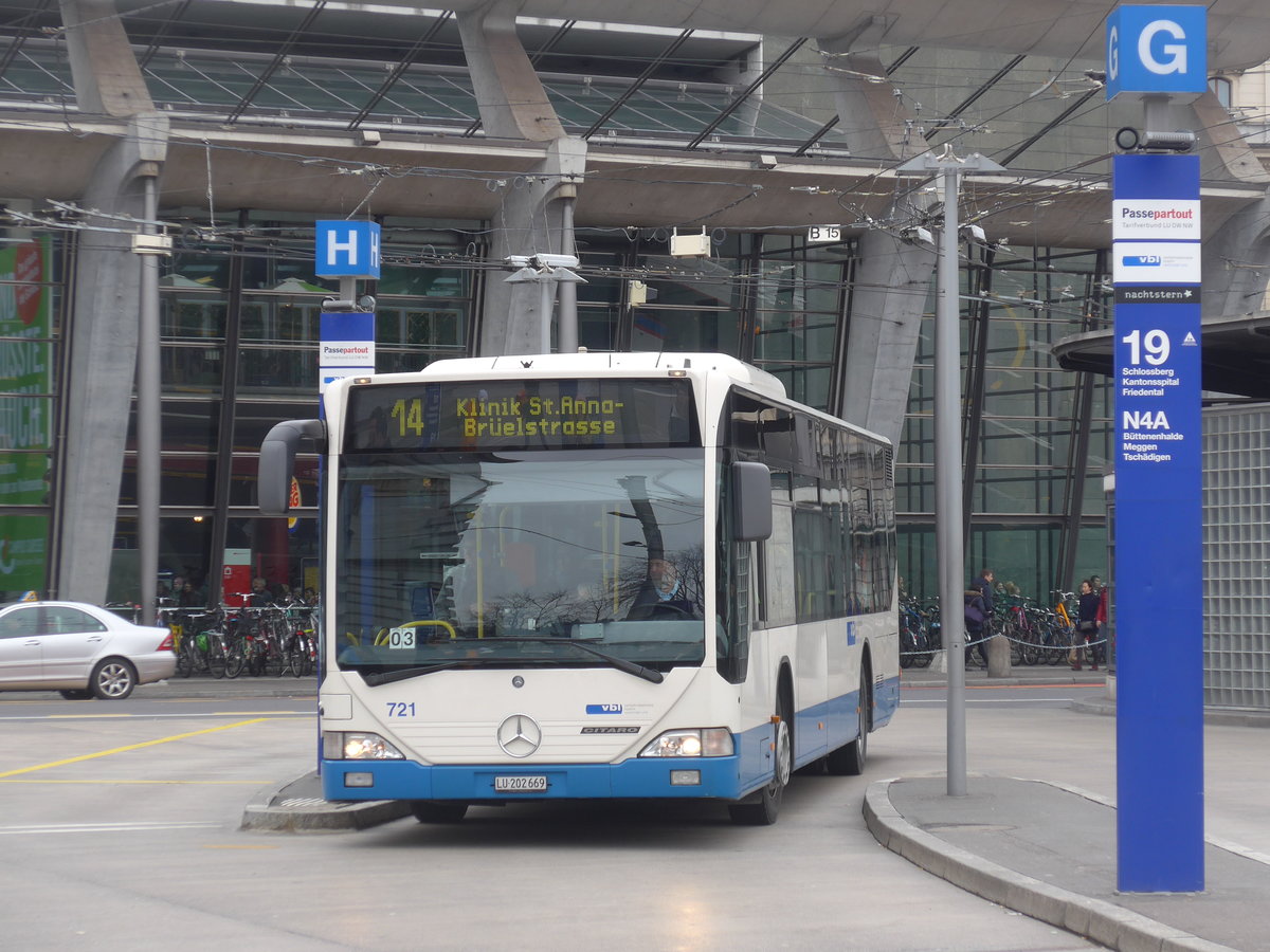 (189'387) - VBL Luzern - Nr. 721/LU 202'669 - Mercedes (ex Heggli, Kriens Nr. 721) am 17. M�rz 2018 beim Bahnhof Luzern