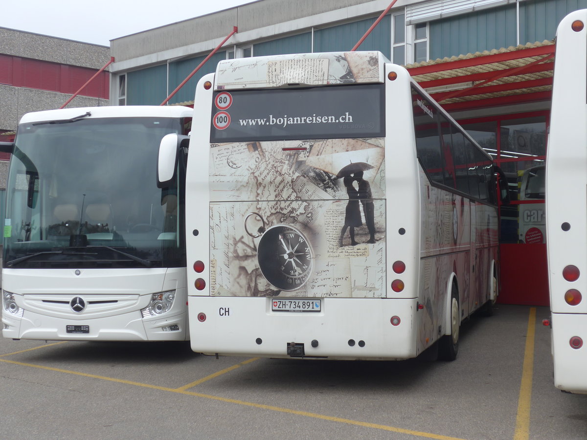 (189'590) - Bojan, Glattbrugg - ZH 734'891 - Bova am 19. M�rz 2018 in Kloten, EvoBus