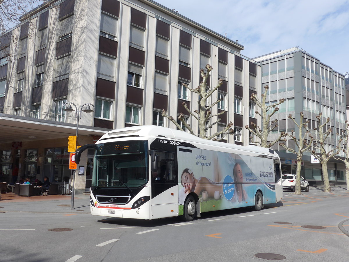 (189'706) - BS Sierre - VS 133'226 - Volvo am 30. M�rz 2018 beim Bahnhof Sierre