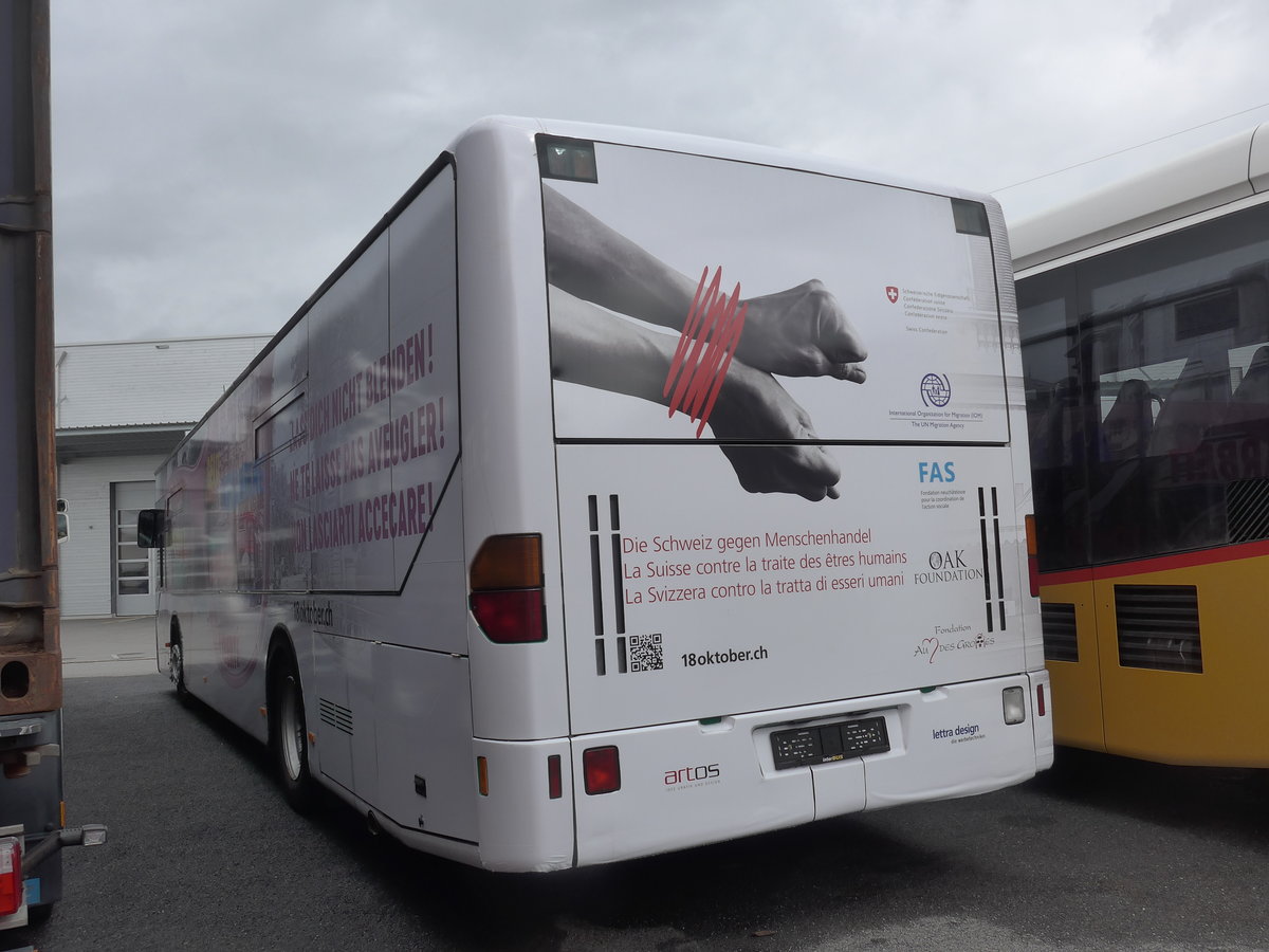 (189'848) - Internationale Organisation f�r Migration, Bern - Mercedes (ex MBC Morges) am 1. April 2018 in Kerzers, Interbus 