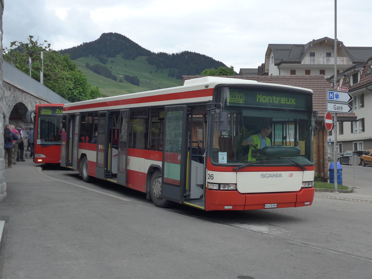 (193'278) - Lathion, Sion - Nr. 26/VS 478'999 - Scania/Hess (ex AAGS Schwyz Nr. 12) am 21. Mai 2018 beim Bahnhof Ch�teau-d'Oex