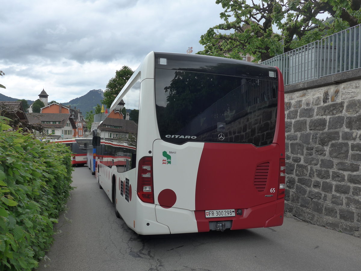 (193'286) - TPF Fribourg - Nr. 65/FR 300'298 - Mercedes am 21. Mai 2018 beim Bahnhof Ch�teau-d'Oex