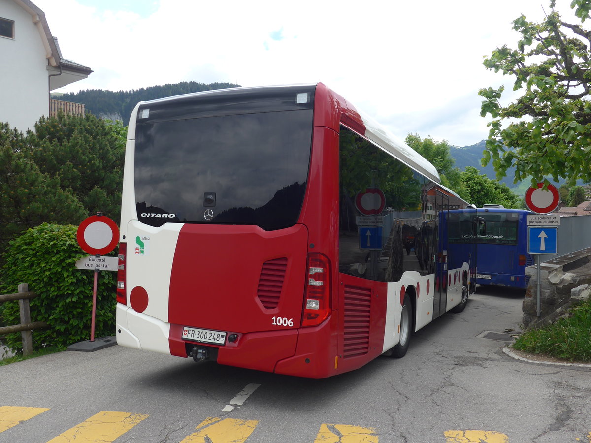 (193'310) - TPF Fribourg - Nr. 1006/FR 300'248 - Mercedes am 21. Mai 2018 beim Bahnhof Ch�teau-d'Oex