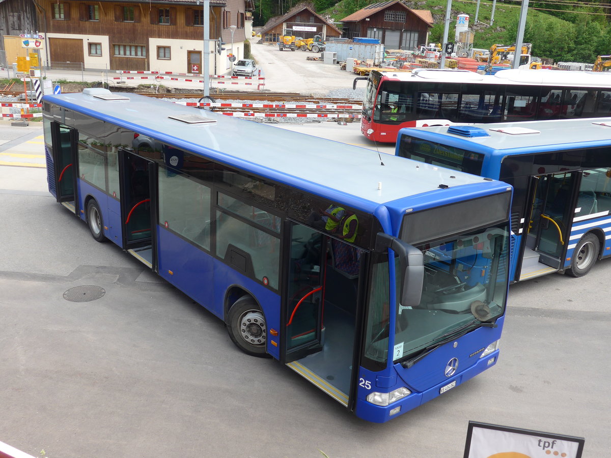 (193'334) - Lathion, Sion - Nr. 25/VS 404'042 - Mercedes (ex VZO Gr�ningen Nr. 14) am 21. Mai 2018 beim Bahnhof Montbovon