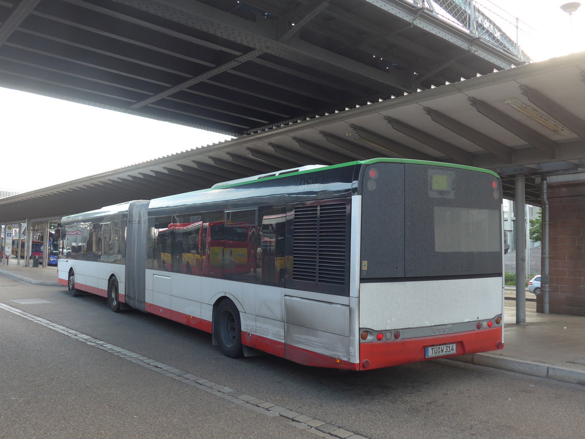 (194'108) - Weiss, Rottenburg - T�-W 314 - Solaris am 18. Juni 2018 beim Bahnhof Freiburg