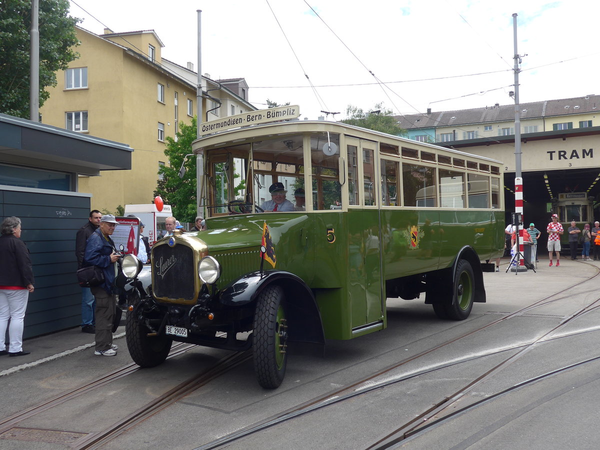 (194'357) - SVB Bern (Bernmobil historique) - Nr. 5/BE 29'005 - Saurer am 24. Juni 2018 in Bern, Weissenb�hl