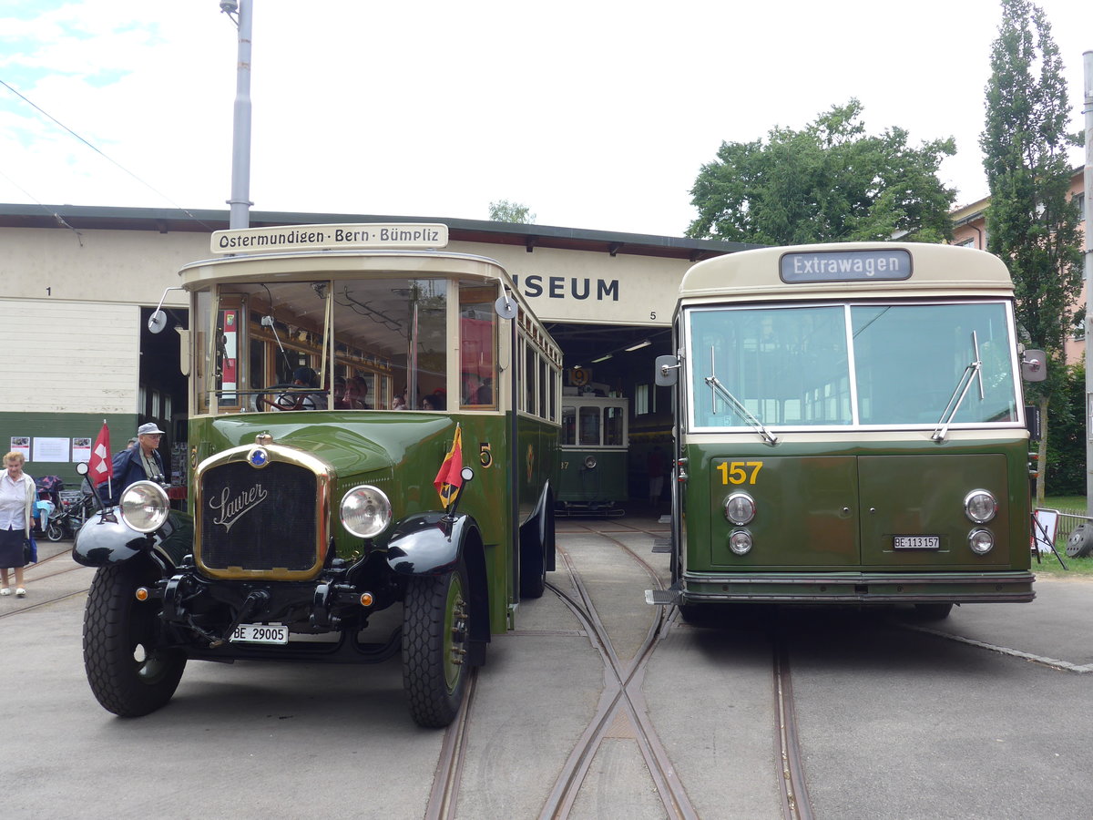 (194'359) - SVB Bern (Bernmobil historique) - Nr. 5/BE 29'005 - Saurer + Nr. 157/BE 113'157 - FBW/Gangloff am 24. Juni 2018 in Bern, Weissenb�hl