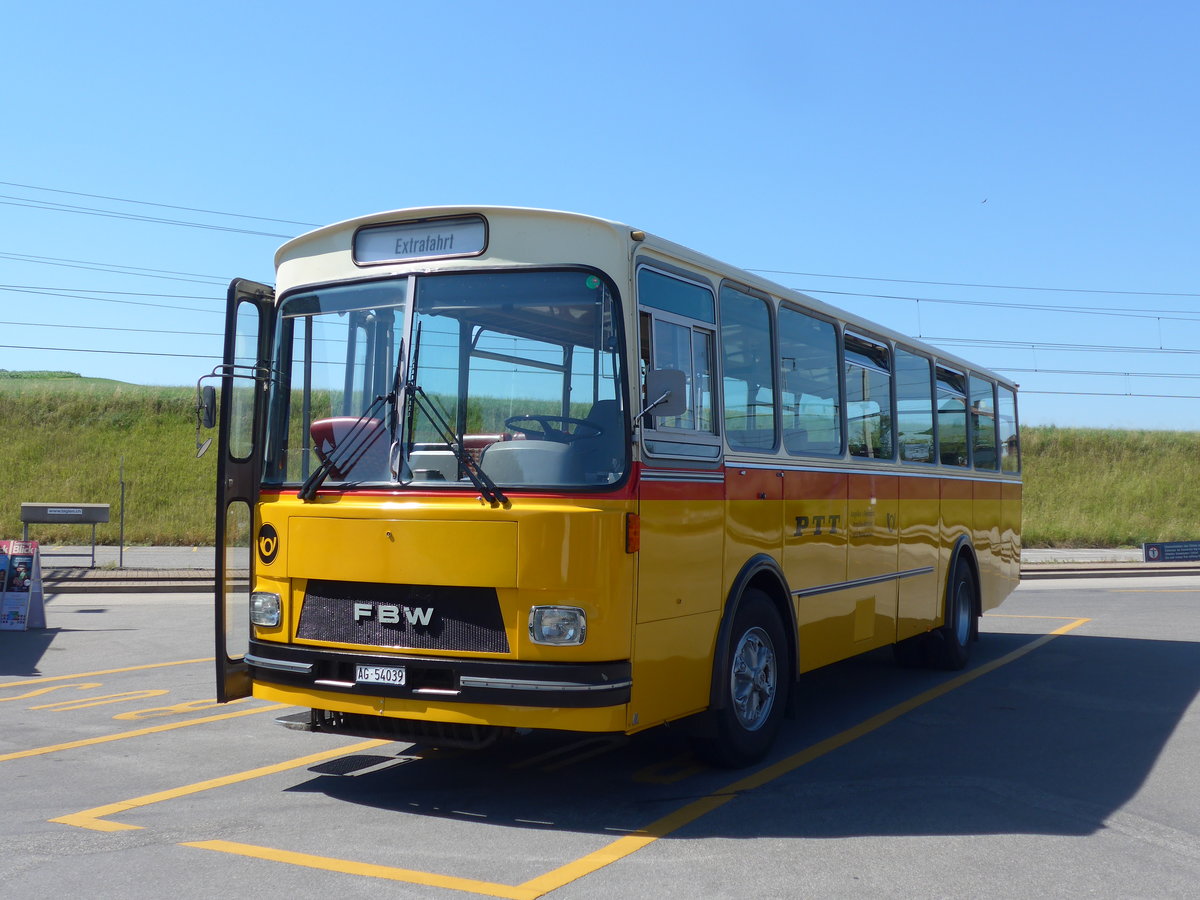 (194'481) - Birchler, Remetschwil - AG 54'039 - FBW/T�scher (ex Gerber, Winkel; ex Eggenberger, M�riken; ex Tanner, Bubendorf; ex P 24'803) am 1. Juli 2018 beim Bahnhof Biglen