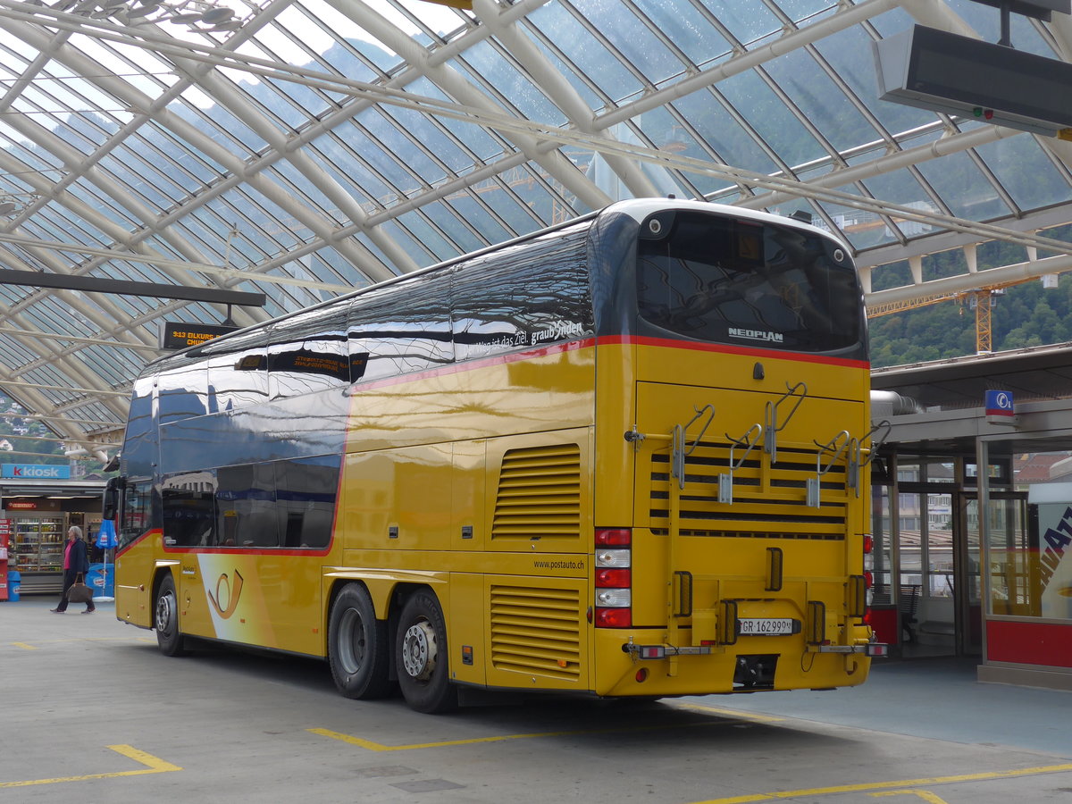 (194'789) - PostAuto Graub�nden - GR 162'999 - Neoplan am 15. Juli 2018 in Chur, Postautostation