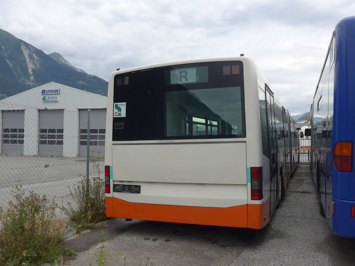 (194'919) - Ruffiner, Turtmann - Volvo (ex Globe-Limo, Gen�ve Nr. 354; ex TPG Gen�ve Nr. 354) am 21. Juli 2018 in Turtmann, Garage