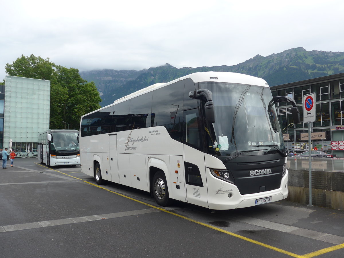 (195'022) - Aus Polen: Strychalski, Krak�w - K1 JST8 - Scania/Higer am 21. Juli 2018 beim Bahnhof Interlaken Ost
