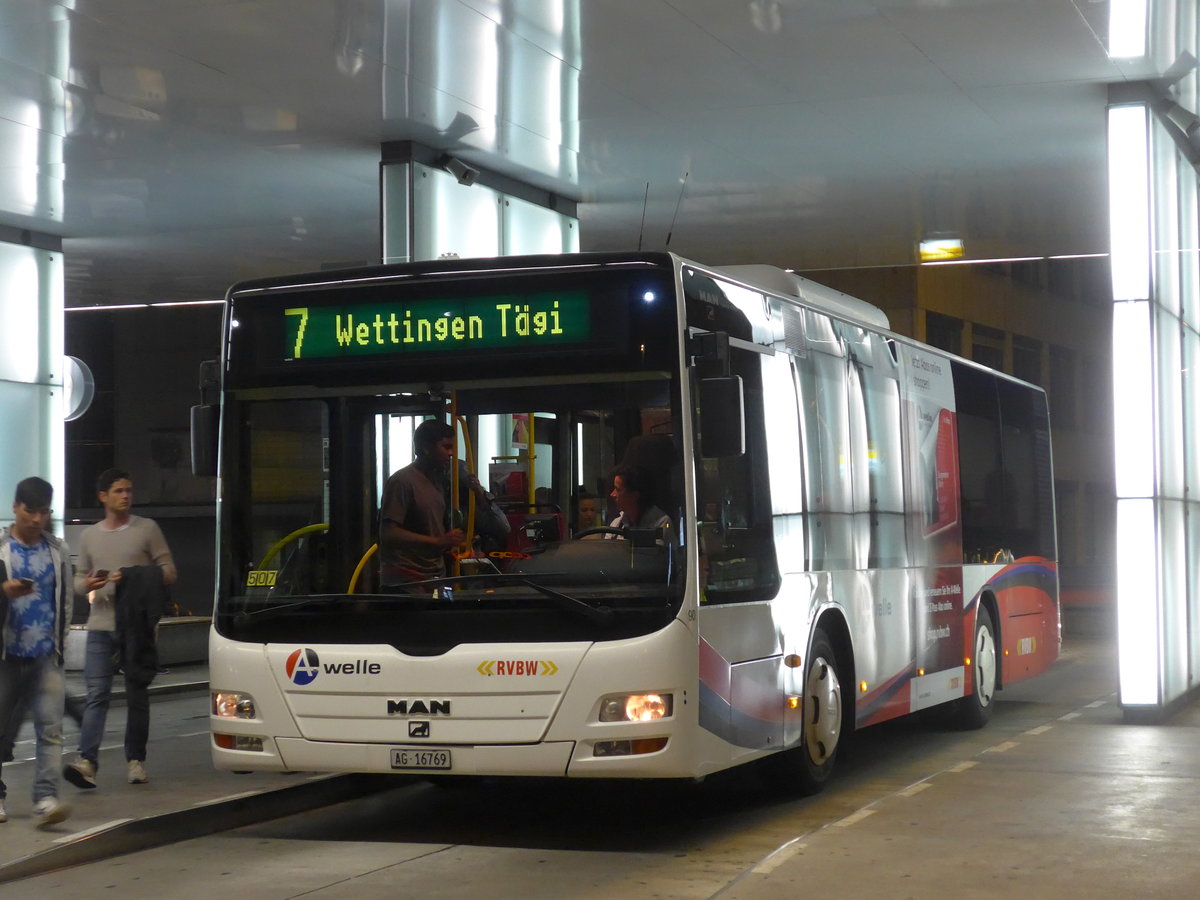(195'950) - RVBW Wettingen - Nr. 90/AG 16'769 - MAN/G�ppel am 17. August 2018 beim Bahnhof Baden
