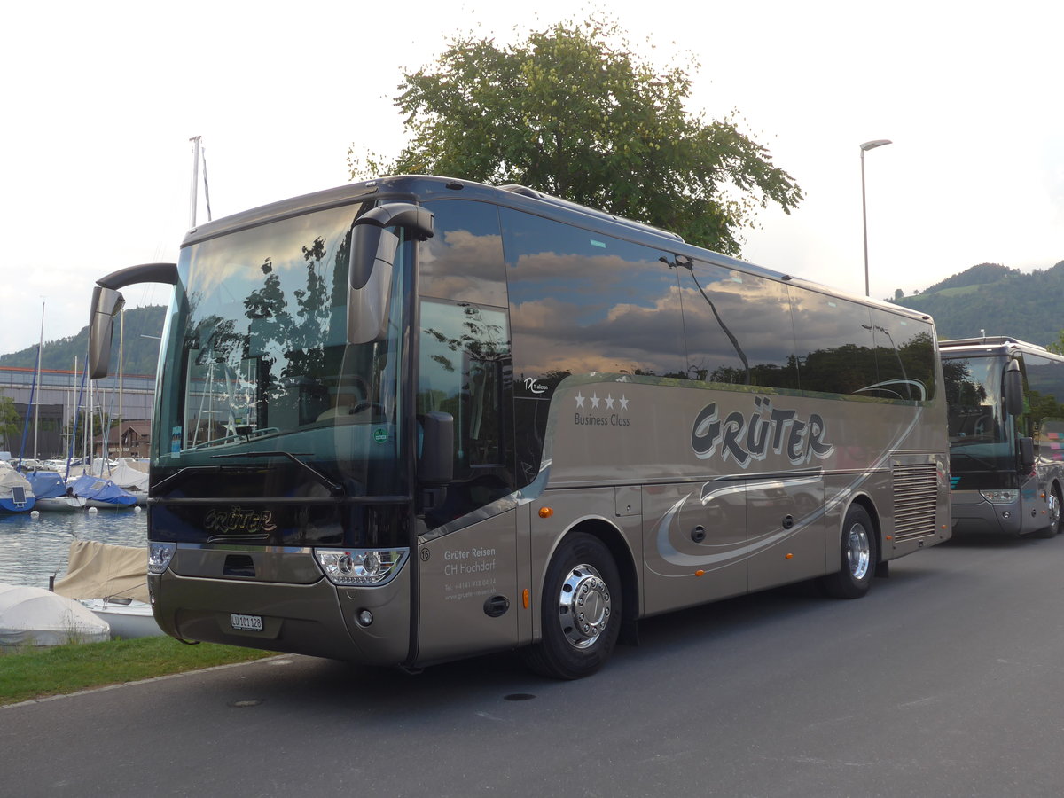 (196'183) - Gr�ter, Hochdorf - Nr. 16/LU 101'128 - Van Hool am 23. August 2018 in Thun, Strandbad