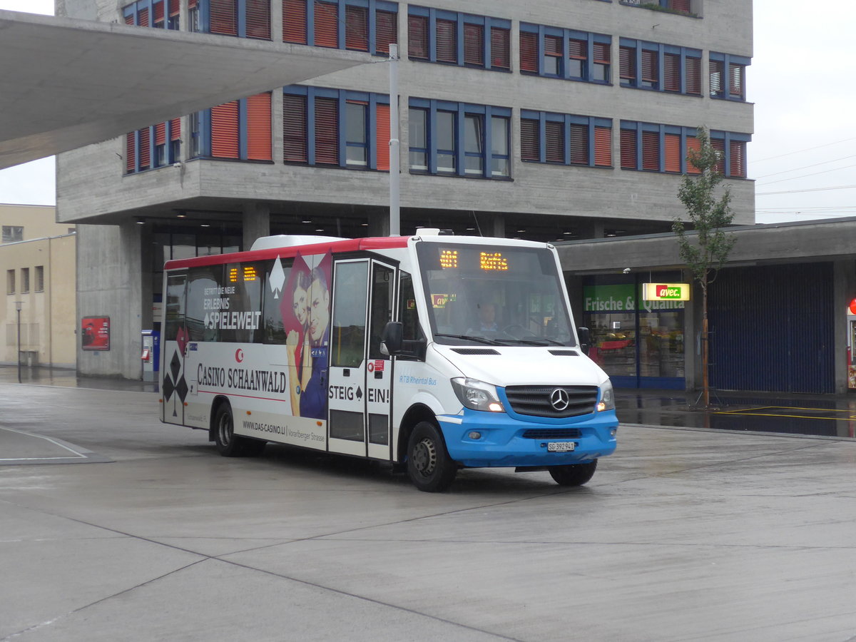 (196'320) - RTB Altst�tten - Nr. 24/SG 392'941 - Mercedes/Kutsenits am 1. September 2018 beim Bahnhof Buchs