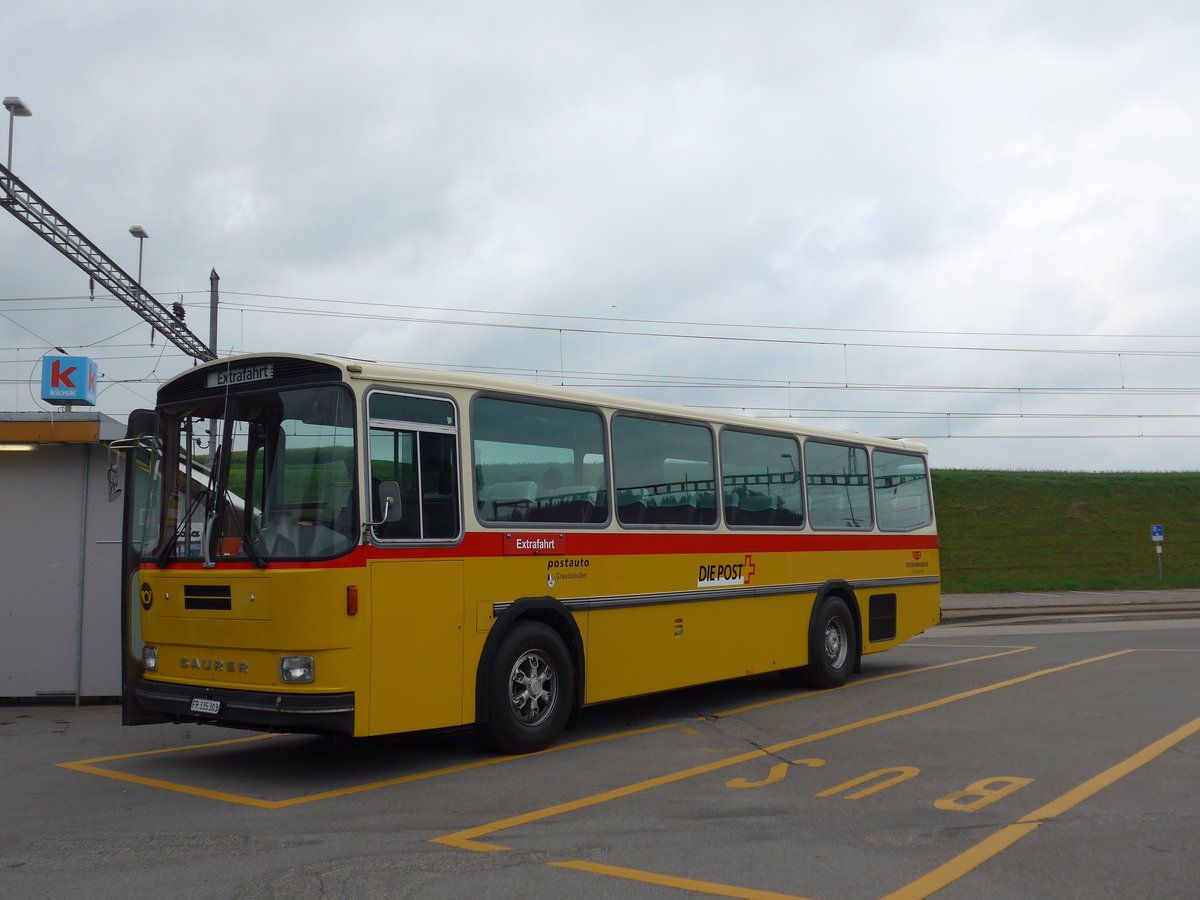 (196'389) - Eichenberger, B�singen - FR 335'303 - Saurer/R&J (ex Schlapp, Cottens; ex Ruklic, Schaffhausen; ex Heim, Flums; ex Frigg, Zernez; ex P 24'279) am 2. September 2018 beim Bahnhof Biglen