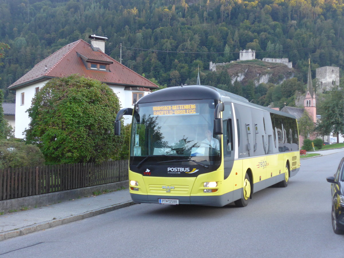 (196'861) - PostBus - PT 12'588 - MAN am 11. September 2018 in Radfeld, Innbr�cke
