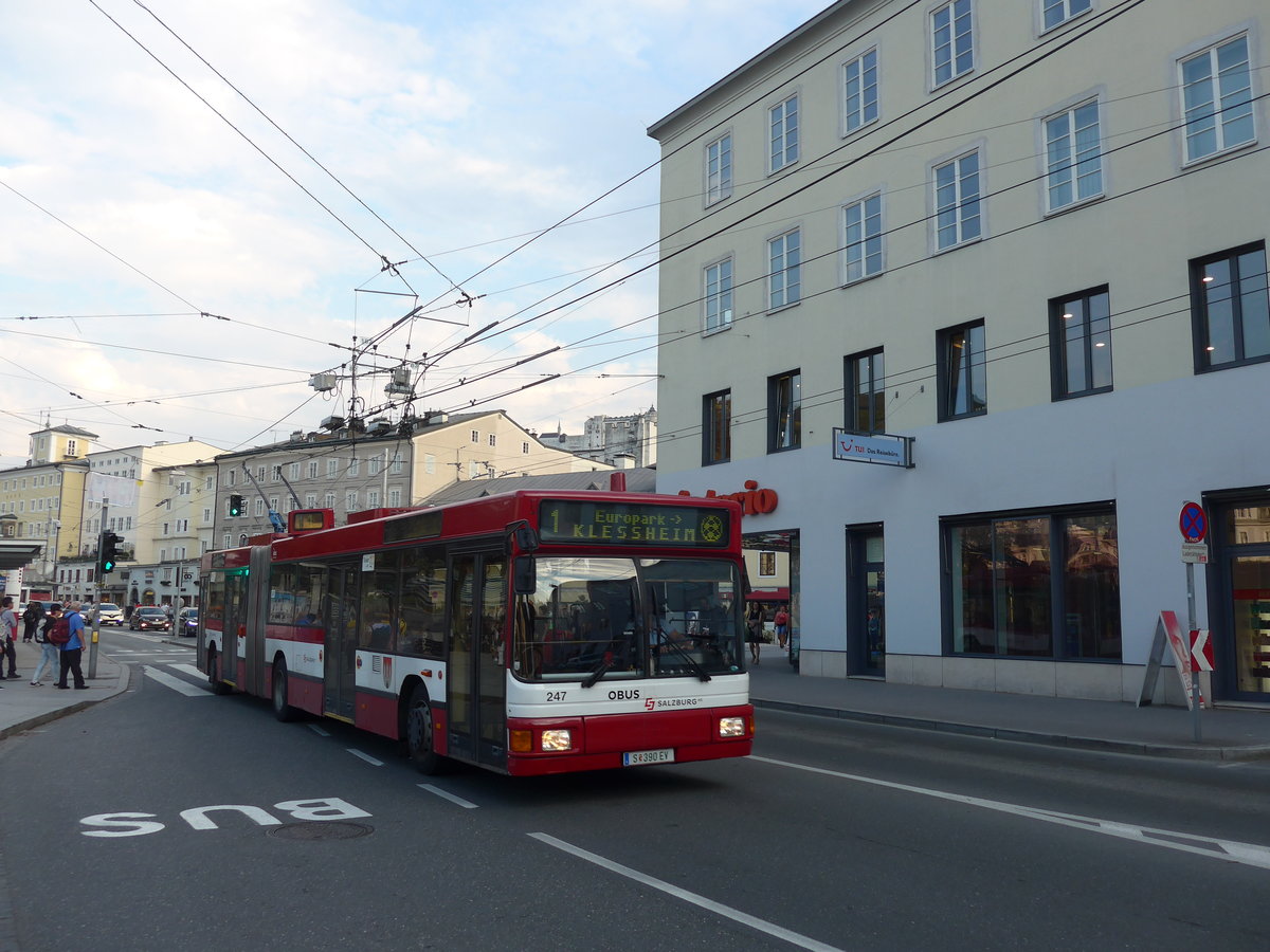 (197'387) - OBUS Salzburg - Nr. 247/S 390 EV - Gr�f&Stift Gelenktrolleybus (ex Nr. 9767) am 13. September 2018 in Salzburg, Hanuschplatz
