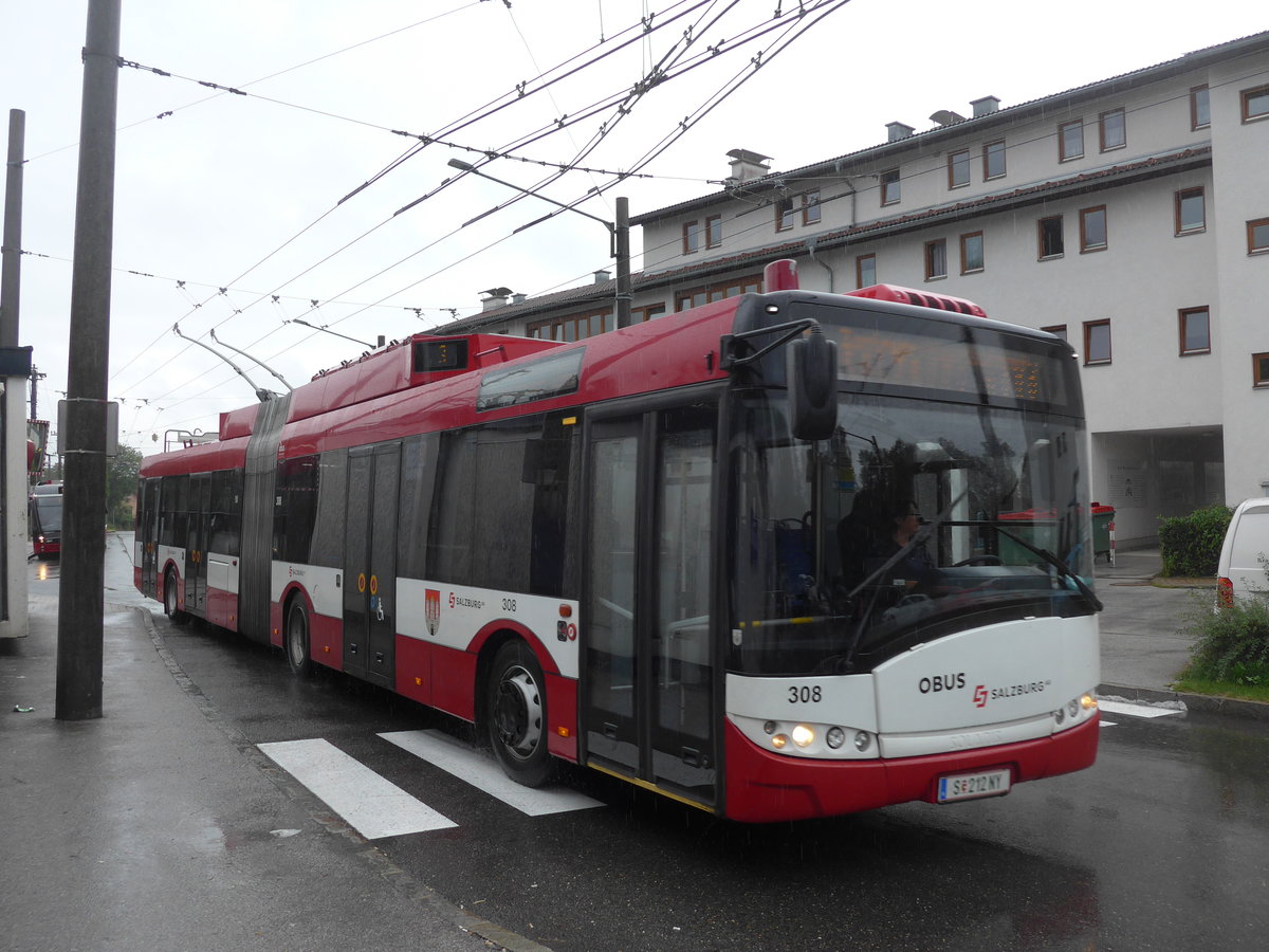 (197'407) - OBUS Salzburg - Nr. 308/S 212 NY - Solaris Gelenktrolleybus am 14. September 2018 beim Bahnhof Salzburg S�d