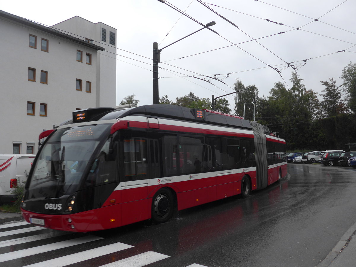 (197'417) - OBUS Salzburg - Nr. 341/S 428 SL - Solaris Gelenktrolleybus am 14. September 2018 beim Bahnhof Salzburg S�d
