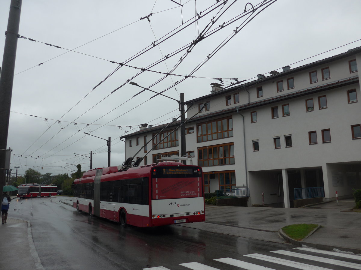 (197'425) - OBUS Salzburg - Nr. 315/S 341 NY - Solaris Gelenktrolleybus am 14. September 2018 beim Bahnhof Salzburg S�d