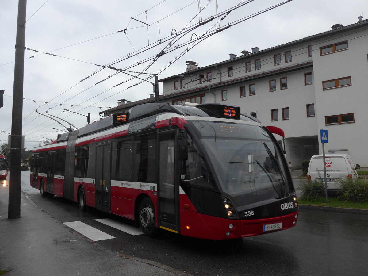(197'427) - OBUS Salzburg - Nr. 338/S 426 SL - Solaris Gelenktrolleybus am 14. September 2018 beim Bahnhof Salzburg S�d