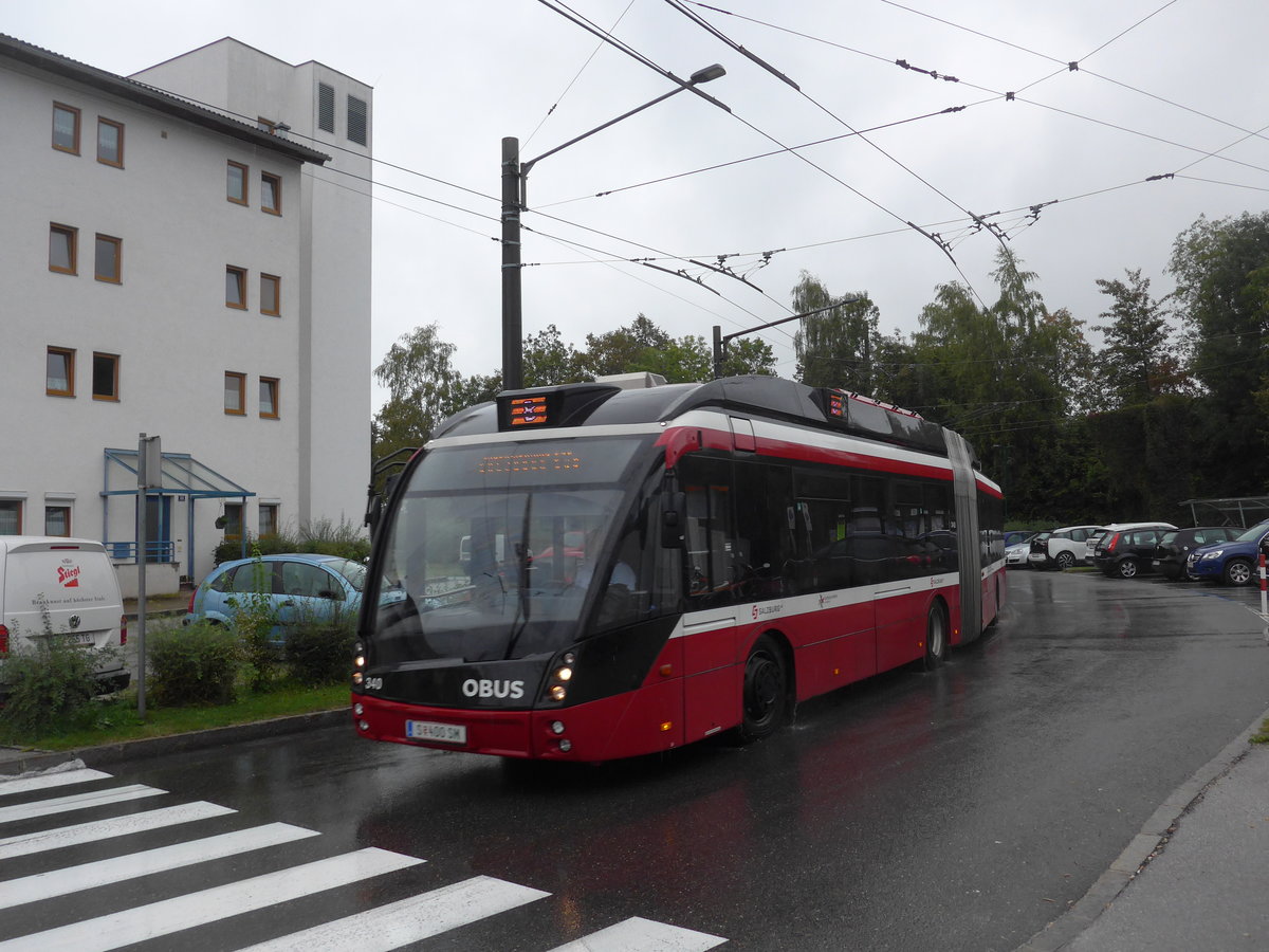 (197'428) - OBUS Salzburg - Nr. 340/S 400 SM - Solaris Gelenktrolleybus am 14. September 2018 beim Bahnhof Salzburg S�d