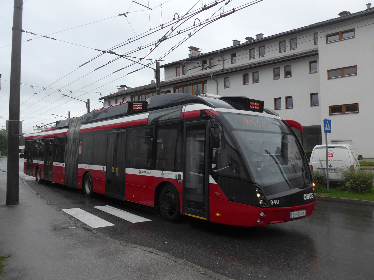 (197'434) - OBUS Salzburg - Nr. 340/S 400 SM - Solaris Gelenktrolleybus am 14. September 2018 beim Bahnhof Salzburg S�d