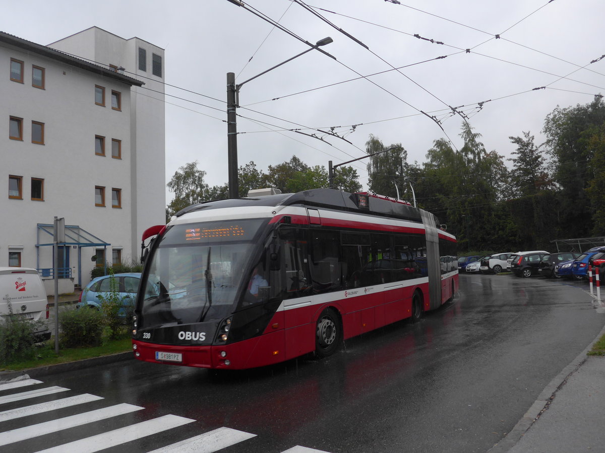 (197'445) - OBUS Salzburg - Nr. 330/S 981 PZ - Solaris Gelenktrolleybus am 14. September 2018 beim Bahnhof Salzburg S�d