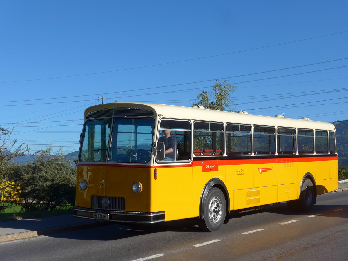 (198'167) - Gehrig, Rudolfstetten - ZH 134'054 - Saurer/Saurer (ex Guggenb�hl, Eschenbach; ex Hugener, Stein; ex Moser, Preonzo; ex Geiger, Adelboden Nr. 20; ex P 25'534) am 13. Oktober 2018 in Bilten, Sch�niserstrasse