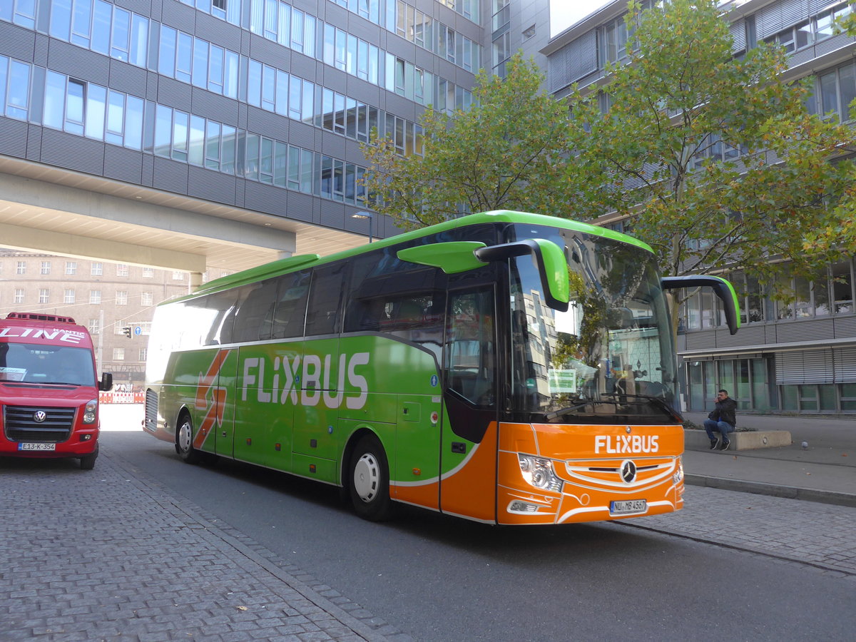(198'334) - ??? - NU-MB 4567 - Mercedes am 16. Oktober 2018 in N�rnberg, Zentraler Busbahnhof