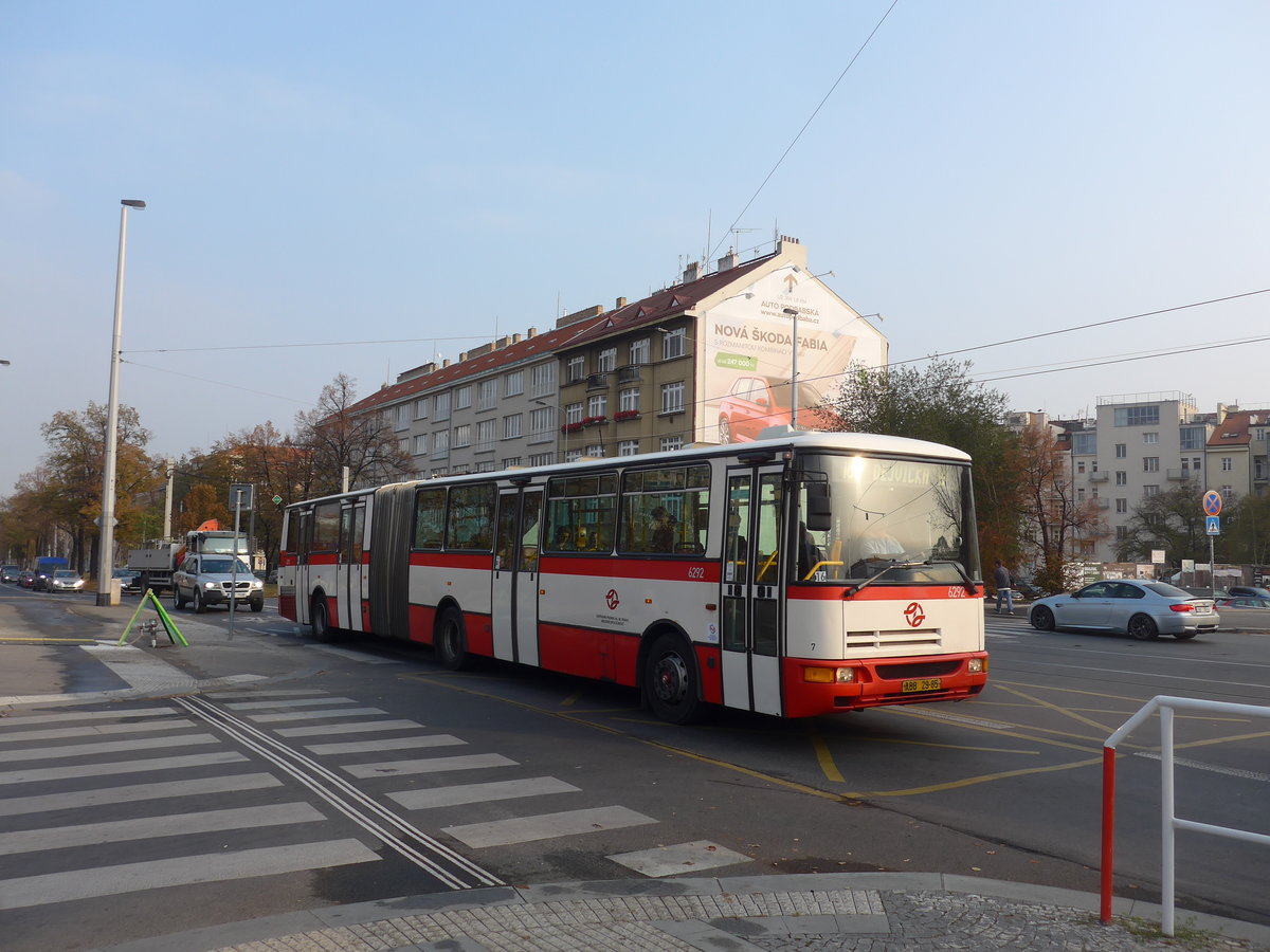 (198'504) - DPP Praha - Nr. 6292/ABB 29-85 - Karosa am 19. Oktober 2018 in Praha, Dejvick�