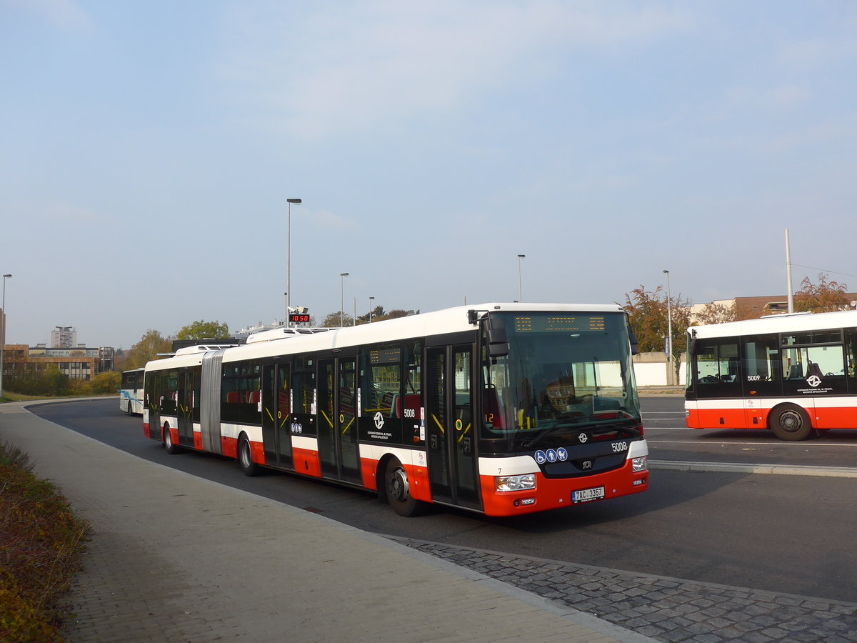 (198'535) - DPP Praha - Nr. 5008/7AC 3357 - SOR am 19. Oktober 2018 in Praha, N�draz� Veleslav�n