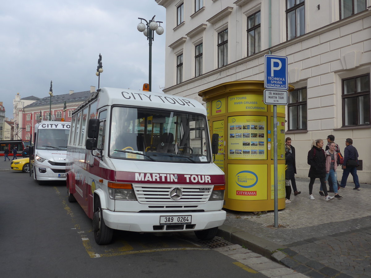(198'638) - Martin Tour, Praha - 3A9 0264 - Mercedes am 19. Oktober 2018 in Praha, Na Pr�kope