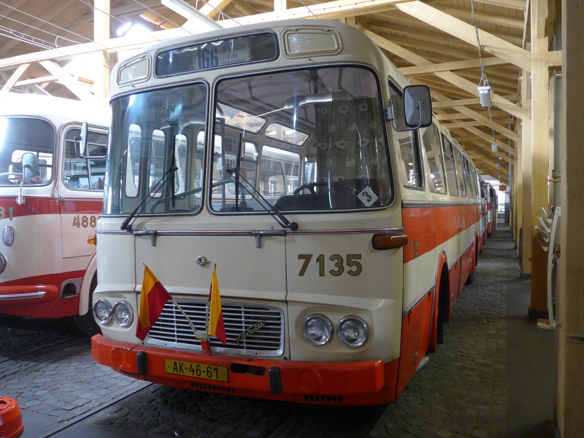 (198'829) - DPP Praha - Nr. 7135/AK-46-61 - Karosa-Skoda am 20. Oktober 2018 in Praha, �PNV-Museum