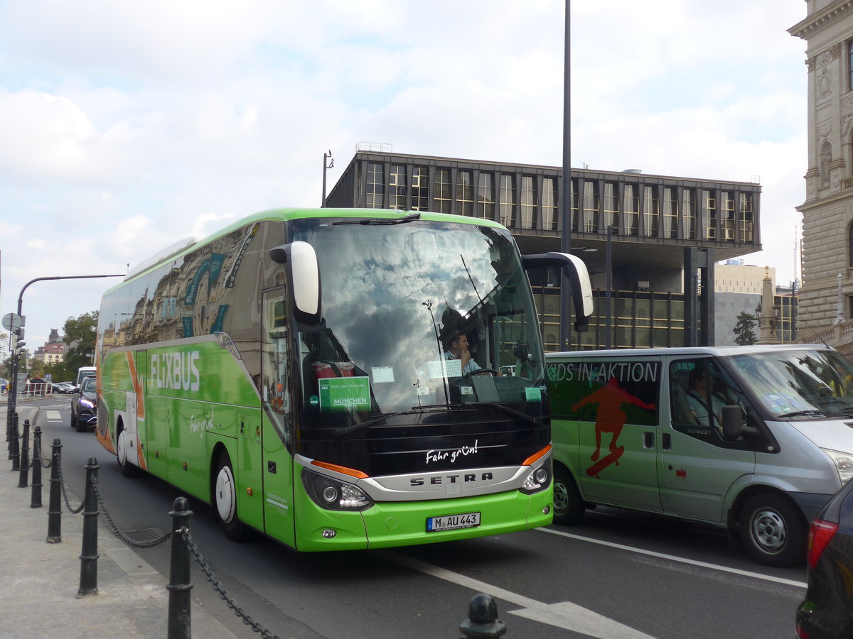 (198'859) - Aus Deutschland: Autobus Oberbayern, M�nchen - M-AU 443 - Setra am 20. Oktober 2018 in Praha, Nationalmuseum