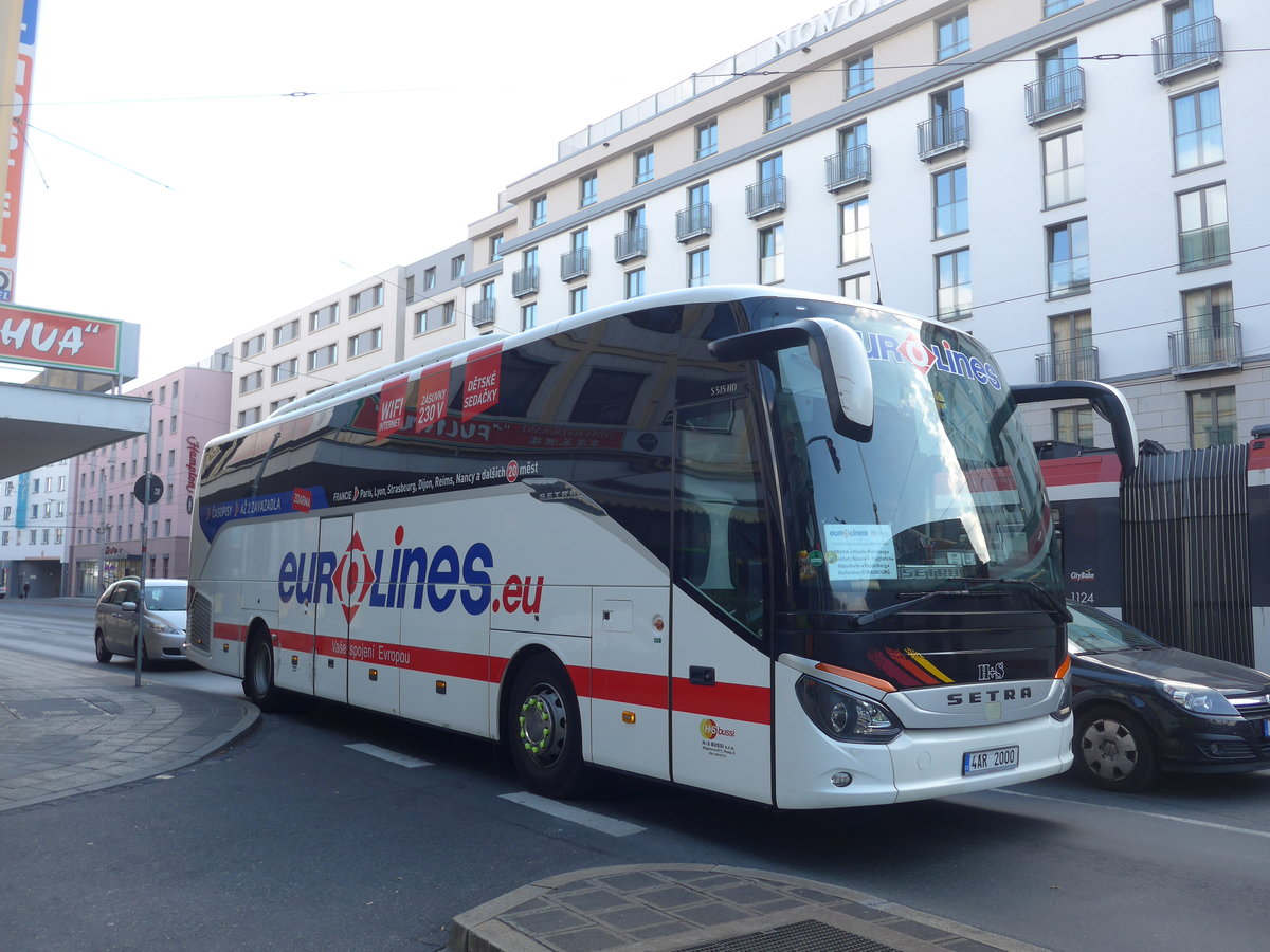 (198'969) - Aus Tschechien: Bussi, Praha - 4AR 2000 - Setra am 21. Oktober 2018 in N�rnberg, Zentraler Busbahnhof