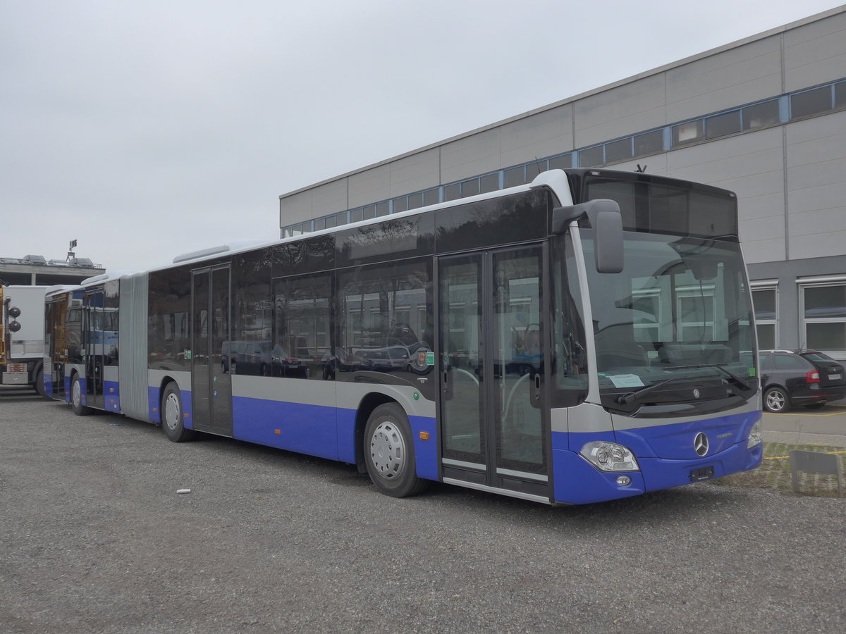 (199'411) - VZO Gr�ningen - Nr. 152 - Mercedes am 18. November 2018 in Kloten, EvoBus