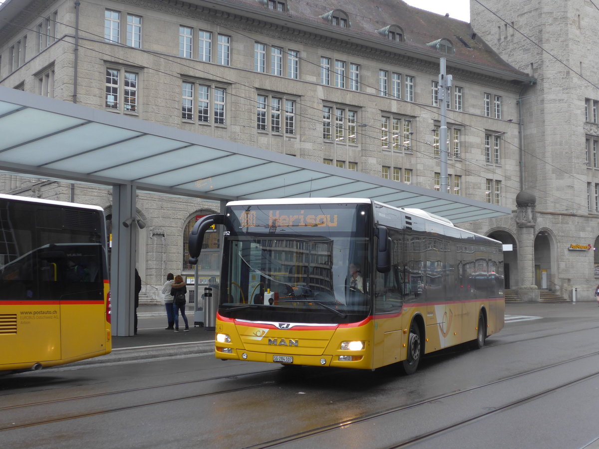 (199'521) - Postautobetriebe Unteres Toggenburg, L�tisburg - SG 284'107 - MAN am 24. November 2018 beim Bahnhof St. Gallen