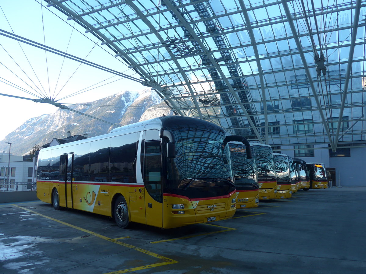 (200'306) - PostAuto Graub�nden - GR 162'973 - MAN am 26. Dezember 2018 in Chur, Postautostation
