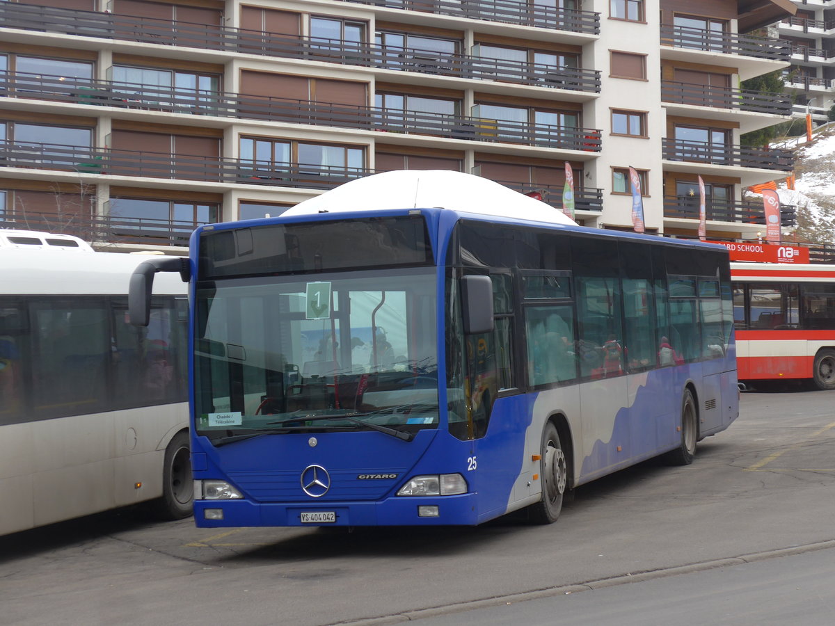 (200'341) - Lathion, Sion - Nr. 25/VS 404'042 - Mercedes (ex VZO Gr�ningen Nr. 14) am 30. Dezember 2018 in Haute-Nendaz, T�l�cabine