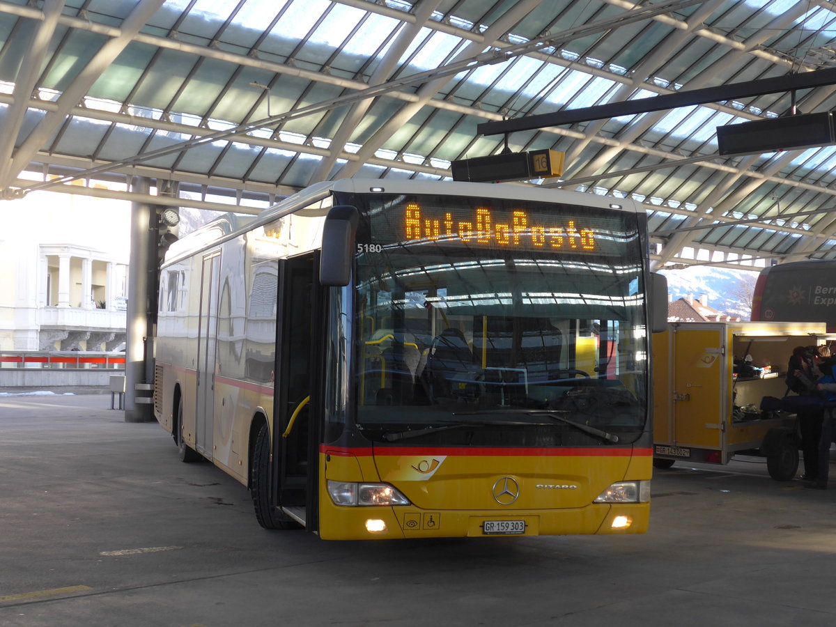 (201'225) - PostAuto Graub�nden - GR 159'303 - Mercedes am 19. Januar 2019 in Chur, Postautostation